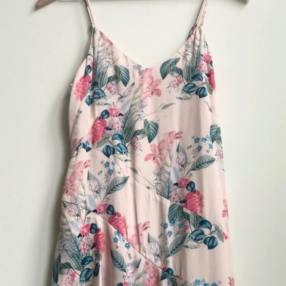 New PARKER FLORAL ASYMMETRICAL RUFFLE DRESS meadow ruffle handkerchief fairy 90s - Picture 3 of 16